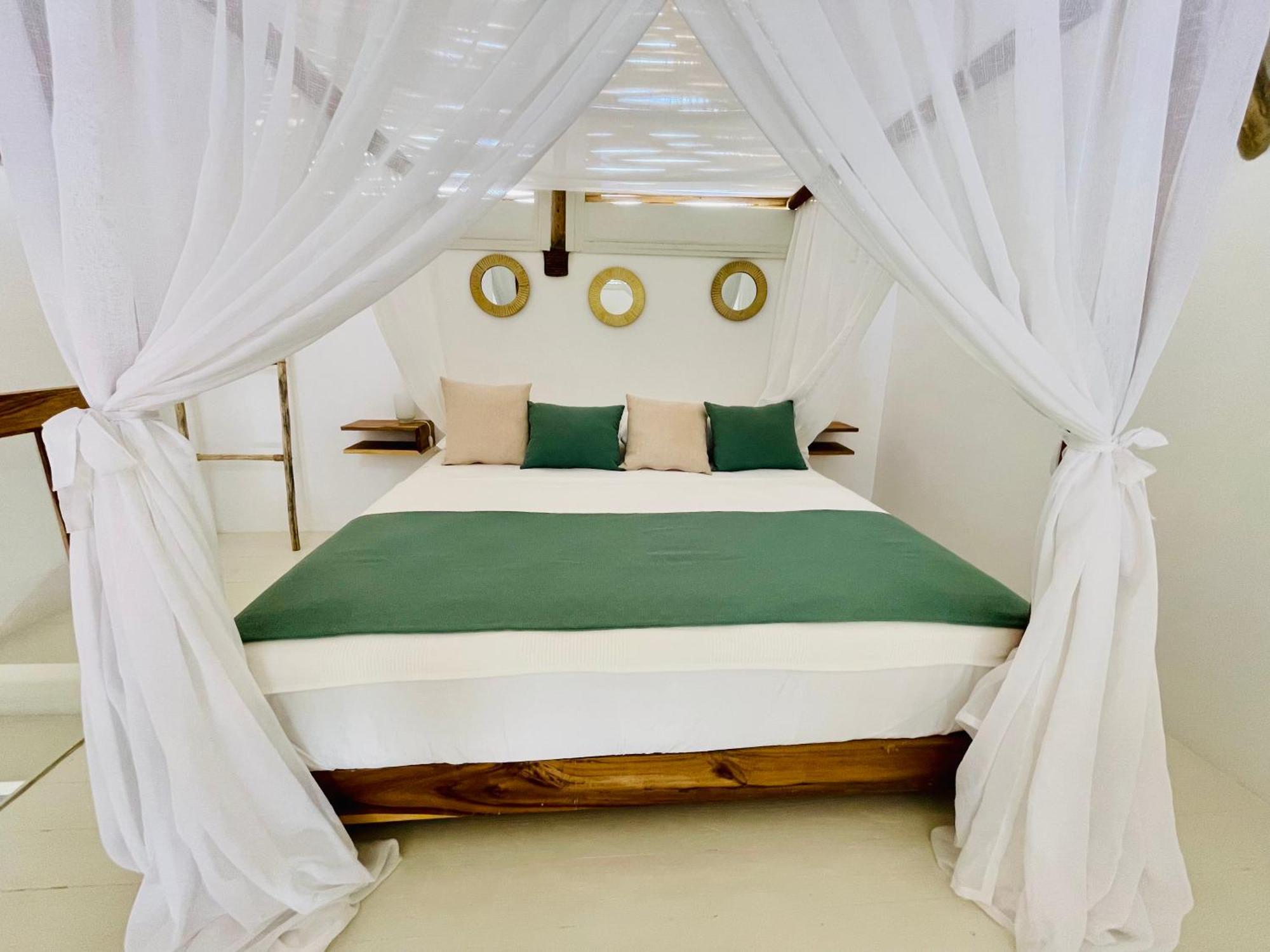 Leeloo Boutique Hotel Лас-Терренас Екстер'єр фото