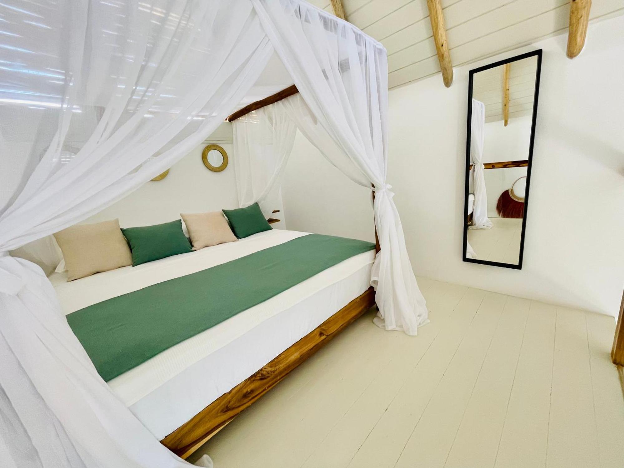 Leeloo Boutique Hotel Лас-Терренас Екстер'єр фото