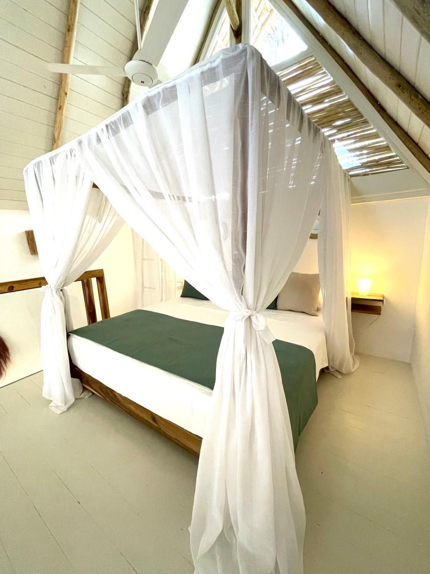 Leeloo Boutique Hotel Лас-Терренас Екстер'єр фото