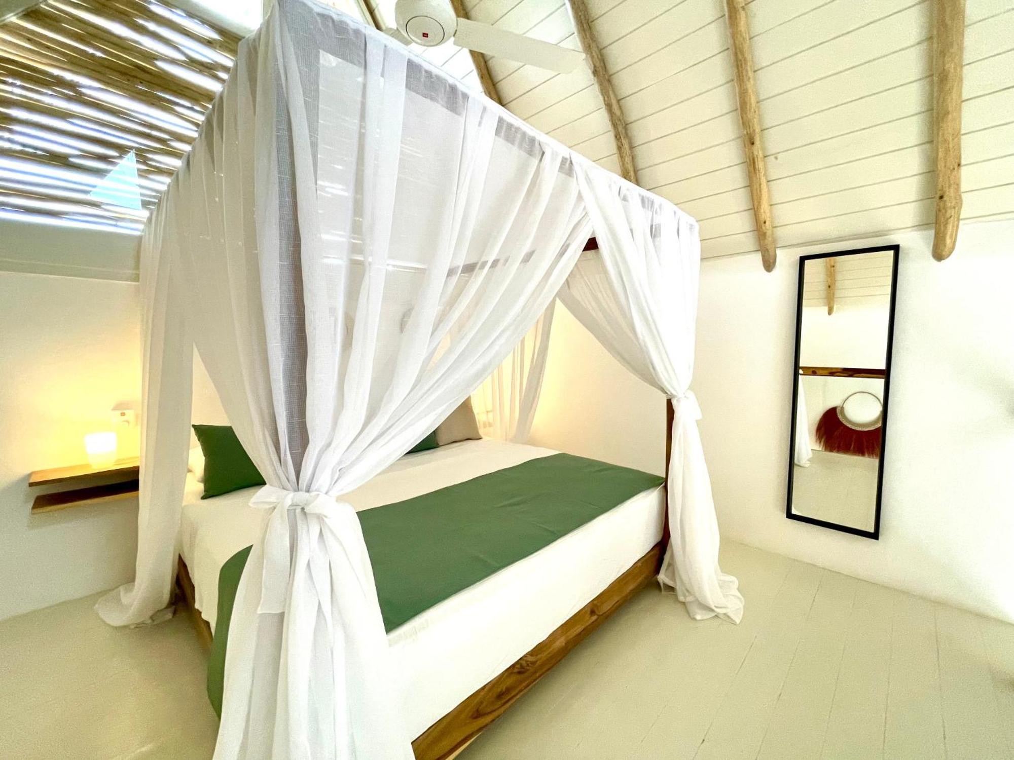 Leeloo Boutique Hotel Лас-Терренас Екстер'єр фото